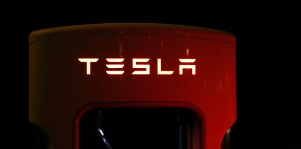 Tesla. Коррекция — все?