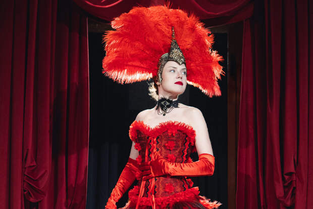 В «Сфере» поставили комедию Александра Островского «Таланты и поклонники»