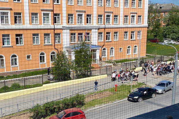 СК возбудил дело из-за нападения школьника на учителя в Пермском крае