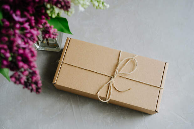 KP.RU: 28% россиянок хотят получить в подарок на 8 Марта деньги