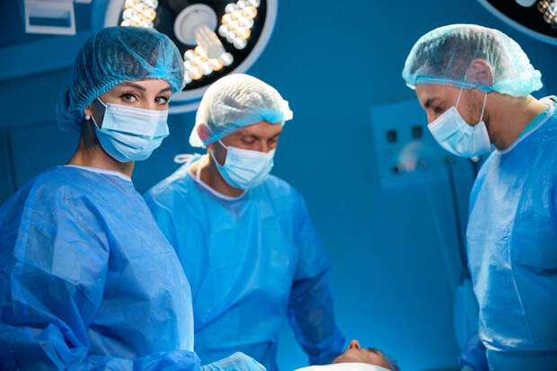 Врачи вместе с саперами извлекли из ноги раненого десантника боеприпас