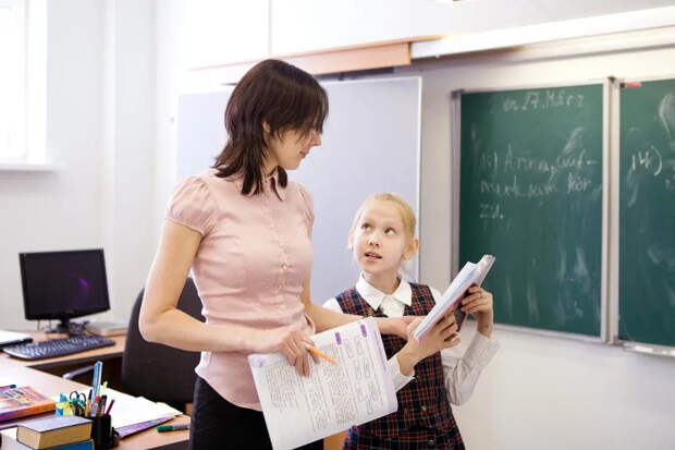 Депутат Чернышов предложил изменить роль классных руководителей в школах