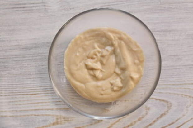 Фото к рецепту: Сметанный соус (а-ля бешамель) Фото к рецепту: Сметанный соус (а-ля бешамель)