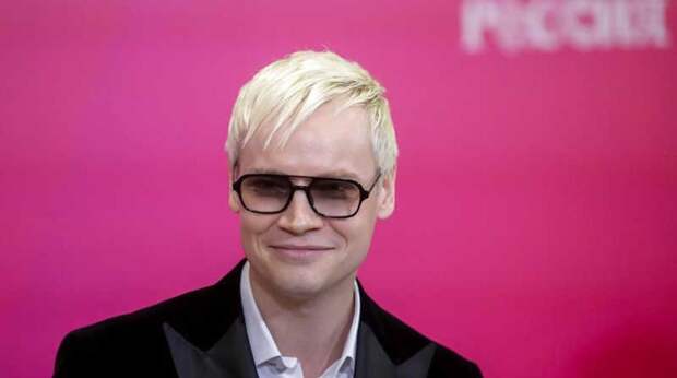 Продюсер Дворцов поддержал SHAMAN'а, облизавшего байкальский лед