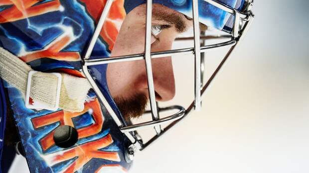 Шатаут Сорокина и ассист Цыплакова помогли «Айлендерс» одержать крупною победу над «Филадельфией»