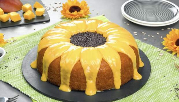 Вкусный торт «Подсолнух»: красивый десерт с фруктовым кремом