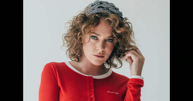 "Это нелепая трагическая случайность". Аглая Тарасова выступила с последним словом перед оглашением приговора по делу о контрабанде наркотиков