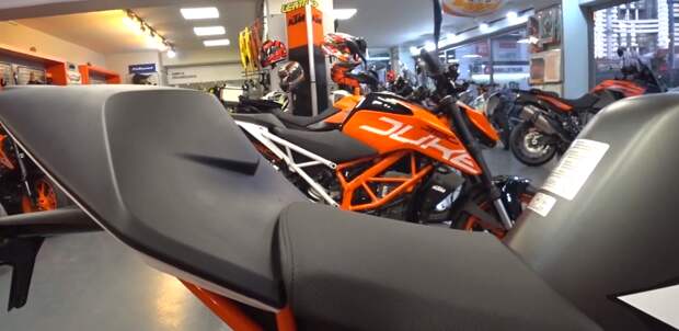 Мотоцикл KTM RC 390 Популярный, красавец .