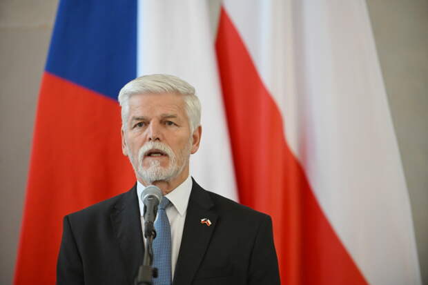 В МИД Чехии неожиданно отреагировали на слова президента о самолетах для Украины