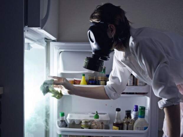 Как избавиться от неприятного запаха в холодильнике, можно ли убрать его  навсегда