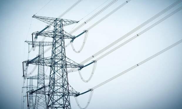 В Котласе нашли незаконно размещенные линии связи на опорах ЛЭП