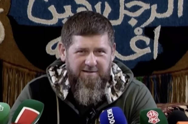 Рамзану Кадырову вручили медаль за вклад в развитие науки