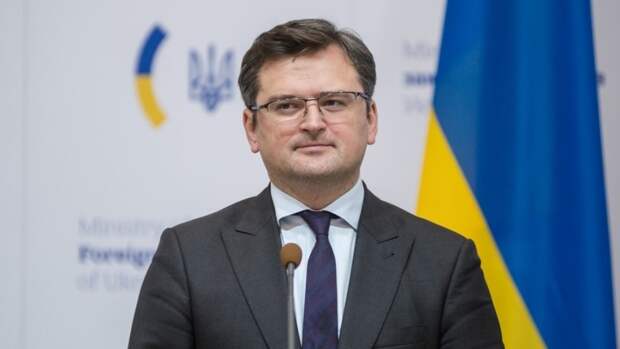 Украина увеличит прибыль: МИД объяснило закрытие авиасообщения с Беларусью