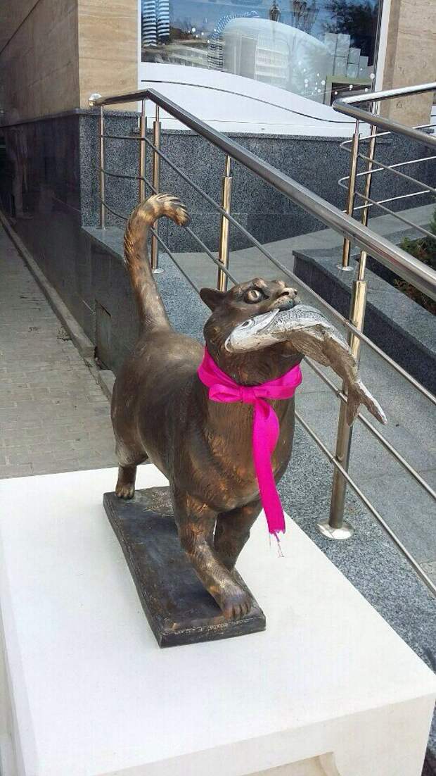 Кот ученый оренбург. Памятник коту бегемоту в армавире. Какому коту поставлен памятник в армавире 7. Какому коту поставлен памятник в армавире 7. Какому коту поставлен памятник в армавире 7.