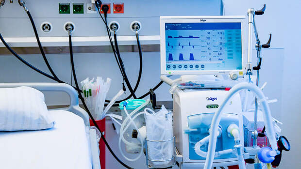 Более 140 аппаратов ИВЛ поступит в больницы Подмосковья