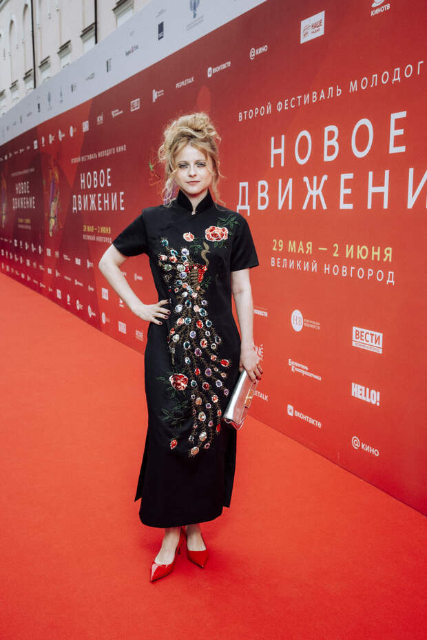 «Новое движение»: Дарья Урсуляк, Александра Ревенко и Сабина Ахмедова
