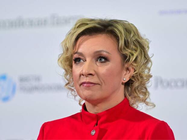 Детство в Пекине, песни для Птахи и Фадеева, слив свадебных фото. Факты о Марии Захаровой