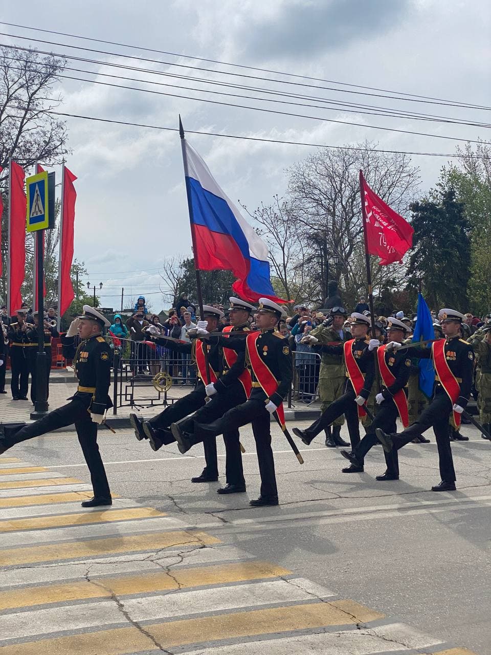 В Крыму прошли Парады Победы в честь 9 мая