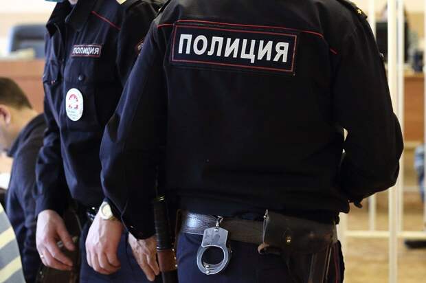 В Петербурге трое мужчин в балаклавах пытались похитить омского футболиста