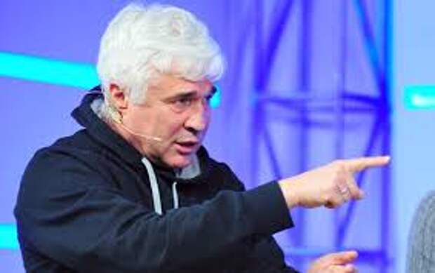 ЛОВЧЕВ: «Спартак» покупает то Кофрие с Хендриксом, то вот Рыбуса – не верю, что с игроками такого уровня можно стать чемпионами