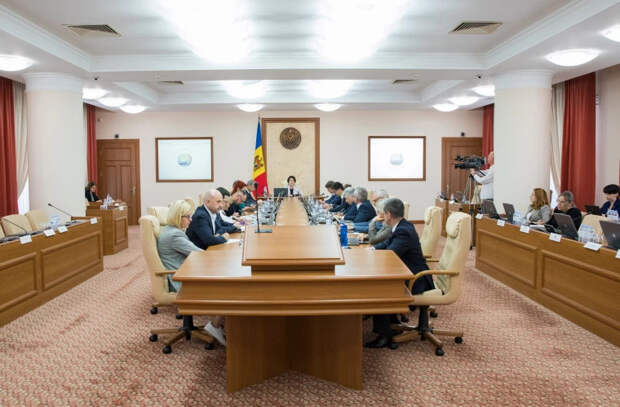 Батрынча: "Мы инициируем в сентябре процедуру отставки правительства"