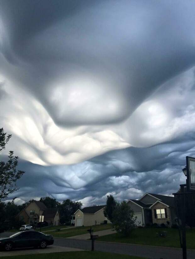 Облака в Харродсбурге, штат Кентукки. 