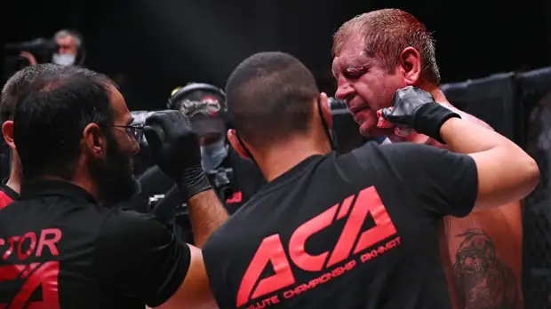 «У него ещё остался последний шанс»: Гаджиев о будущем Емельяненко, сопернике Минеева и депортации Чоршанбиева