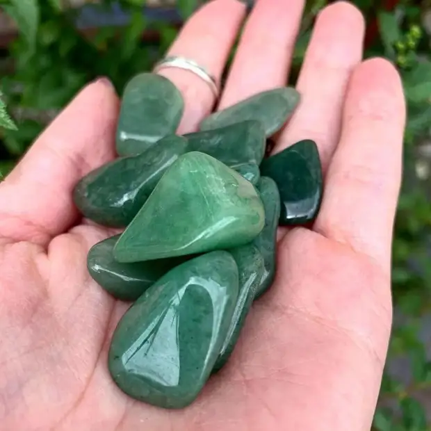 О свойствах камня празем