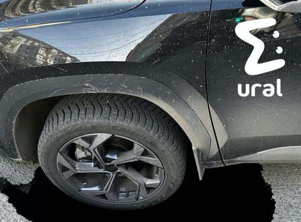 Mash: машина провалилась в бездонную яму в центре Челябинска