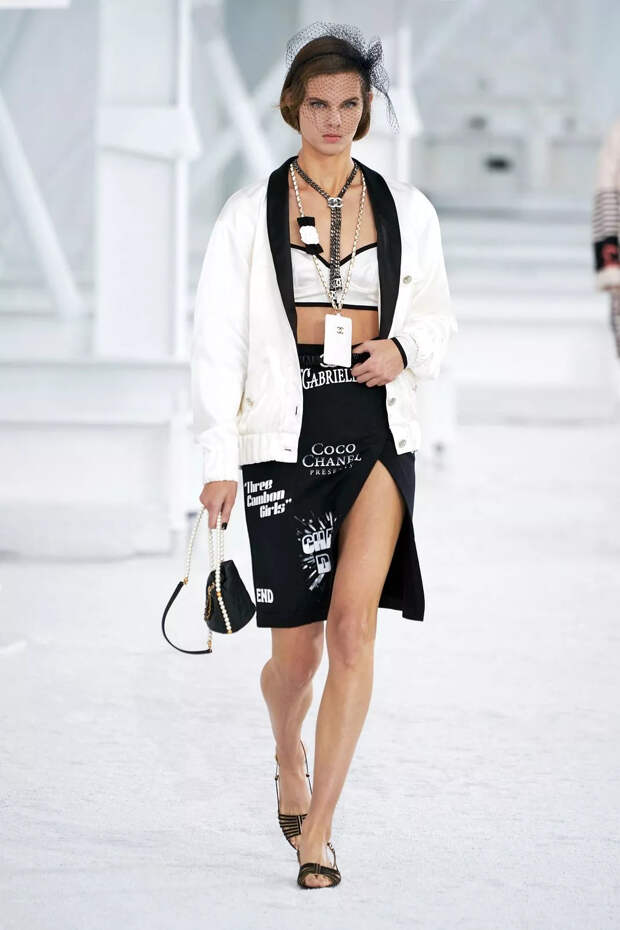 Chanel Spring 2021 Ready-to-Wear Collection