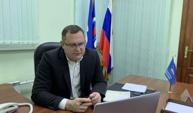 «Единая Россия» решила 30% обращений граждан через приемную