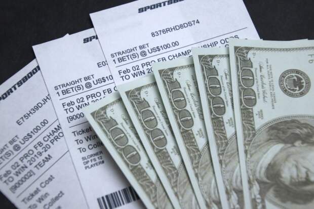 Bettor Loses 25-Leg College Basketball Parlay By One Single Point