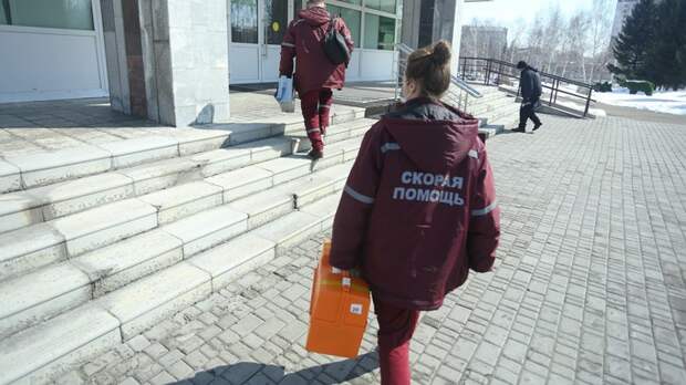 Всегда на посту. В России отмечают День работника скорой медицинской помощи