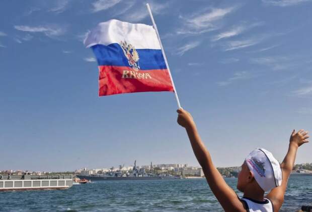 Украинский министр рассказал, когда выгонит россиян из Крыма