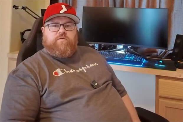 Мужчина заперся в комнате на год ради здоровья