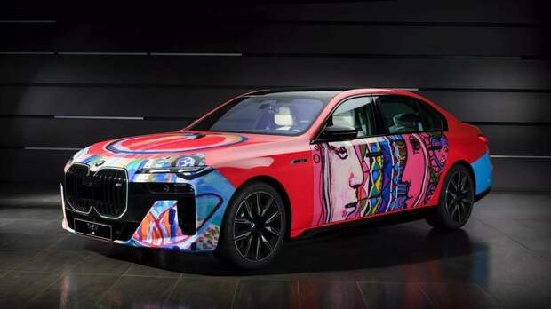Представлен новый арт-кар на базе BMW i7