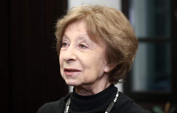 Лия Ахеджакова: как предательство мужа стало началом её триумфа