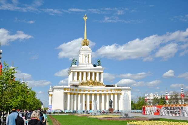 От храма к звездам: как отметить Пасху и День космонавтики в Москве 12 апреля