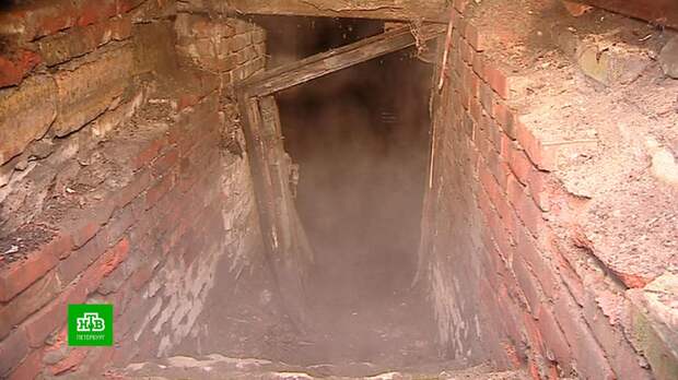 Петербуржцы с Полтавской, 14 живут, словно над кипящей кастрюлей