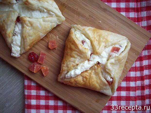 слоеные булочки с творогом