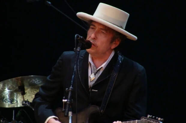 NYP: бывший дом Боба Дилана в Нью-Йорке выставили на продажу за $2,75 млн