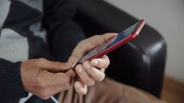 Специалист Роскачества Кузьменко назвал признаки скорой поломки смартфона