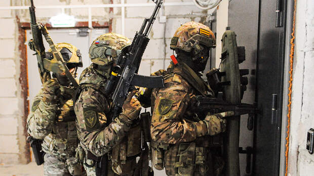 Появилось фото британского дипломата, обвиненного в шпионаже