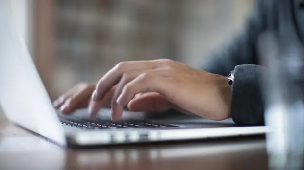 Аналитик Пархоменко рассказал о росте аудитории автовладельцев на маркетплейсах и агрегаторах