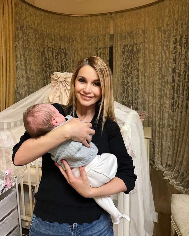 Ольга Орлова впервые показала личико дочери