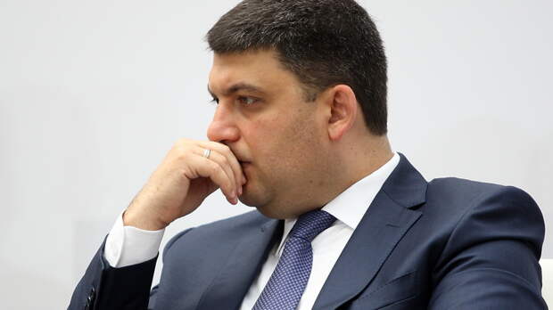 Премьер, которому не стыдно: Тезка Зеленского начинает разваливать правительство