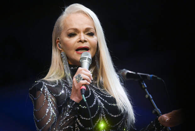 Лариса Долина получила роль в спектакле