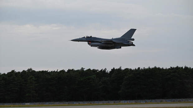 Пилот погиб при крушении турецкого F-16