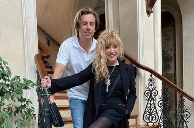 Ракеты летят к Пугачевой и Галкину: район бежавших из РФ артистов обстрелян