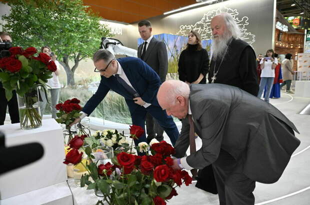 На выставке «Россия» почтили память погибших в Белгороде